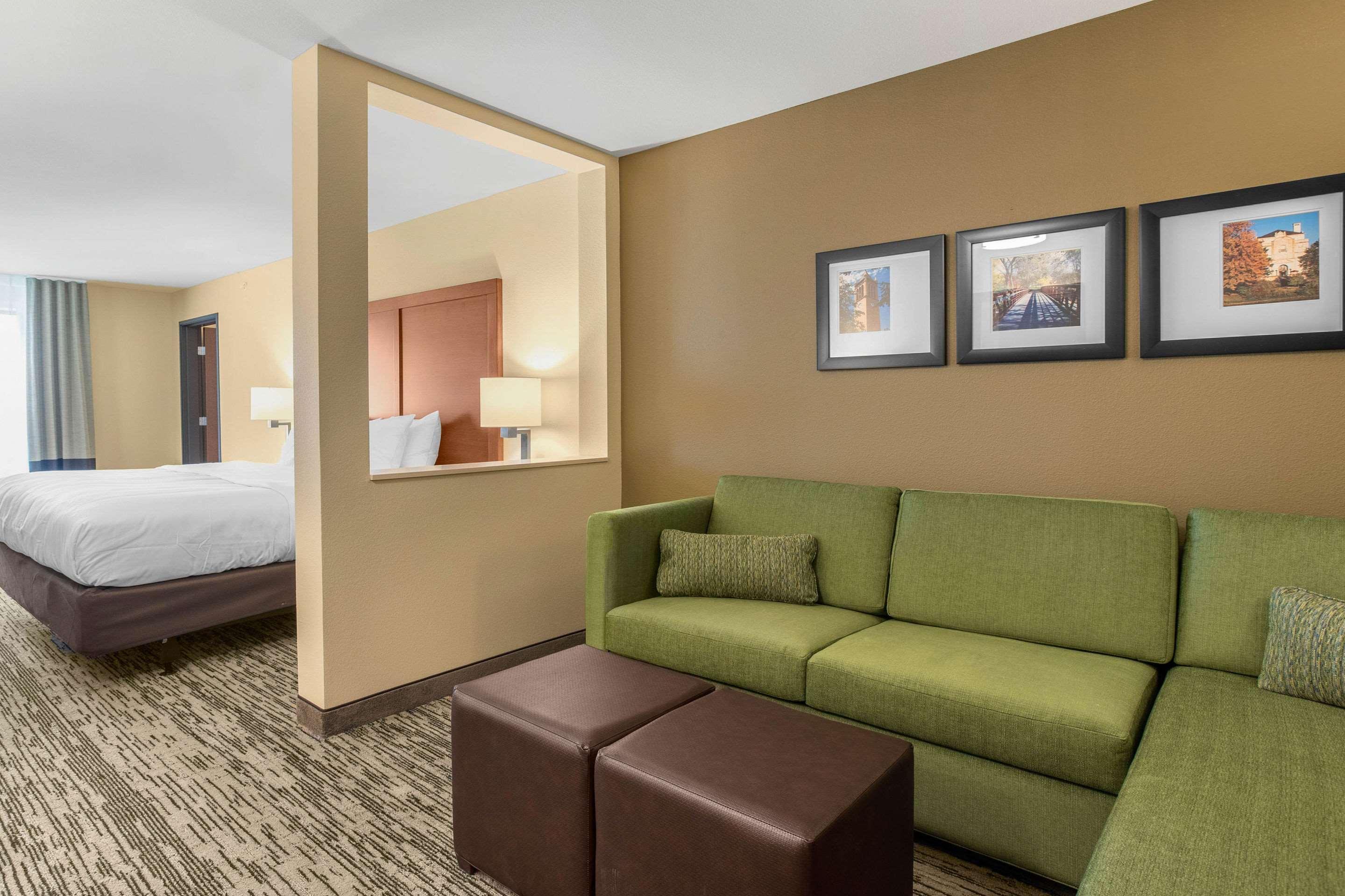 Comfort Inn & Suites Ames Near Isu Campus Ngoại thất bức ảnh